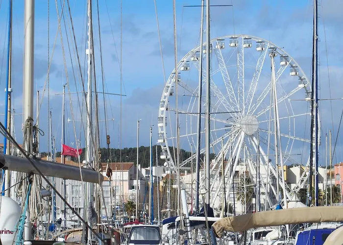 Apartman Grand Vue Panoramique Sur Le Port, Parking Prive Agde